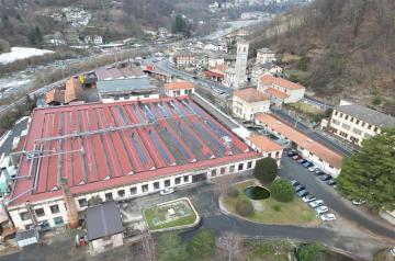 Pannelli solari sul tetto di Lederplast